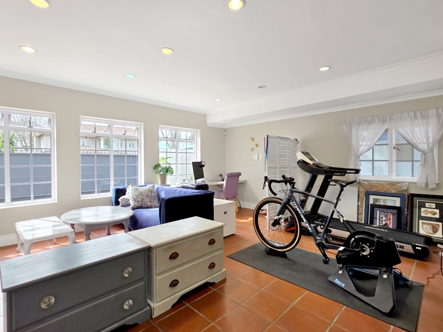 4 Bedroom Property for Sale in Constantia Western Cape